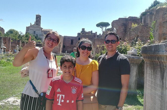 Ancient Roman Adventure: Colosseum, Roman Forum & Palatine Hill with Alessandra - Palatine Hill: the view and the origin story