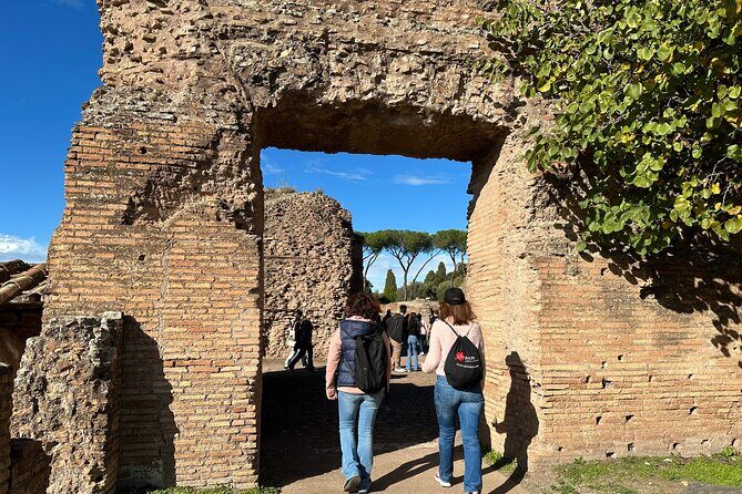 Ancient Rome Discovery: Colosseum, Forum, Palatine Guided Tour - What the guide focus adds (and why it matters)
