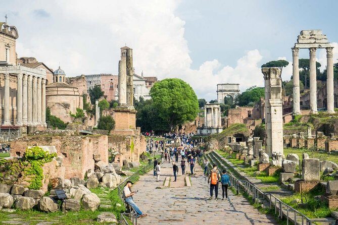 Best Colosseum, Palatine Hill and Roman Forum Guided Tour - Audio headsets, pace, and group size: the real quality check