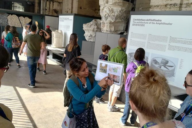 Colosseum and Roman Forum - Private tour - The Via Sacra walk-off: Arch of Titus and Arch of Constantine
