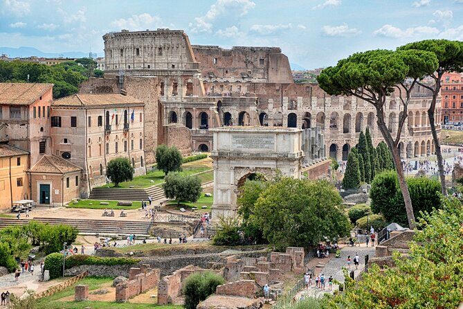 Colosseum Arena Floor Guided Group Tour with Roman Forum and Palatine Hill - Guides matter: What you can learn from the style of Tiziana, Raul, and Alessandra