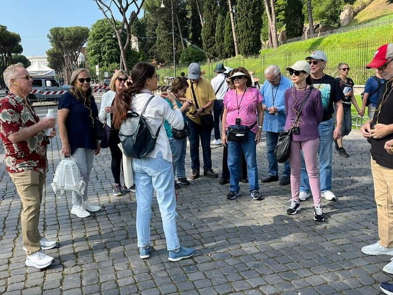 Colosseum Express Guided Tour / Forum & Palatine Audioguide - Roman Forum: explore the center of ancient life at your pace
