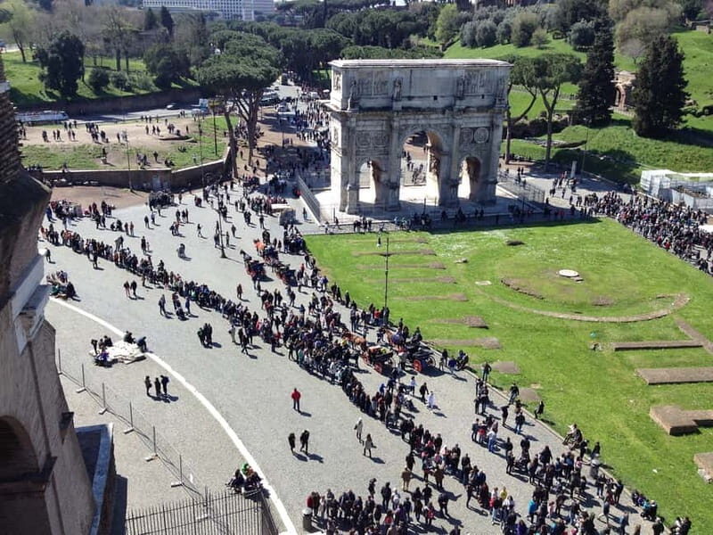 Colosseum, Forum & Palatine Hill Guided Walking tour - Roman Forum: the center of power, not just pretty ruins
