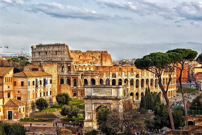Colosseum, Forum, Palatine Hill with audio guide and Arena or Bus option - Smartphone audio guide via QR code: great when it loads