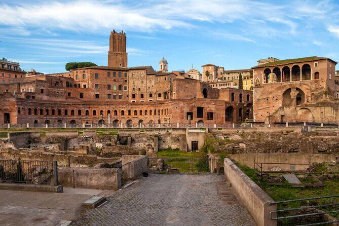 Colosseum, Roman Forum and Palatine Hill Skip Line Private Tour - Meeting point, timing window, and how to prep