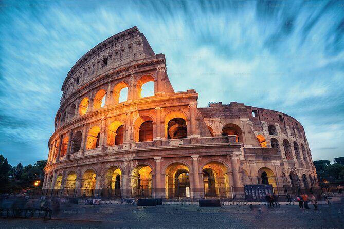 Colosseum, Roman Forum and Palatine Hill Tour With Audio - Entering the Colosseum: what to look for when you’re on your own