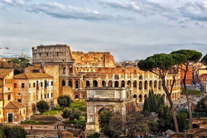 Colosseum, Roman Forum Guided Tour with Private Option - Entering the Colosseum: reserved access plus a guided story