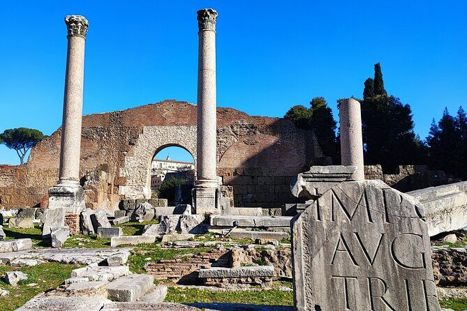 Colosseum, Roman Forum & Palatine Hill - Group Tour - Learning with visuals: how the guide makes ancient scenes click
