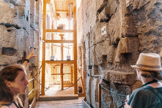 Colosseum Underground Private Tour with Palatine Hill & Forum - Outside-the-stadium history: Constantine, Via Sacra, victory arches, and temples