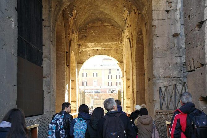 Colosseum with Gladiator Arena, Forum and Palatine in Spanish - Spanish Colosseum Tour With Arena Access: The Big Idea