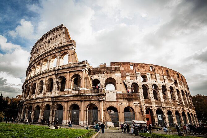 Entrance Tickets Colosseum, Roman Forum, Palatine with Audioguide - Colosseum Entrance: Upper Tiers and Arena-Scale Perspective