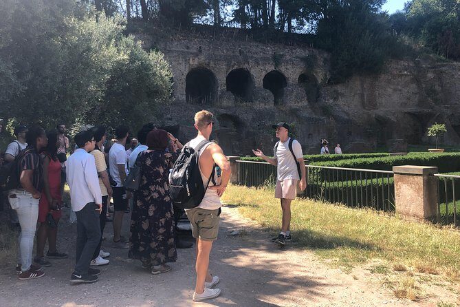 Guided Group Tour of Colosseum, Roman Forum and Palatine Hill - Meeting by the Arch of Constantine: start fast, stay oriented