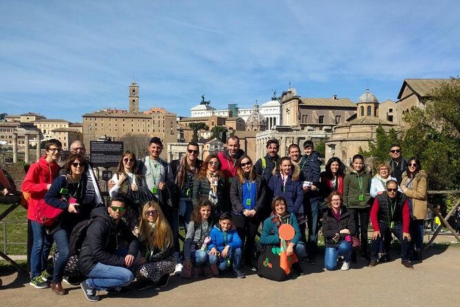 Guided tour of the Colosseum, Roman Forum and Palatine in Spanish - Palatine Hill: Power, Palaces, and Romulus’ Legend