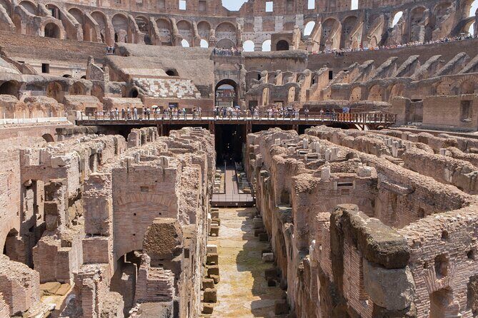 Guided tour of the Colosseum, Roman Forum and Palatine in Spanish - Meeting Point, Tickets, and Name Matching at Entry