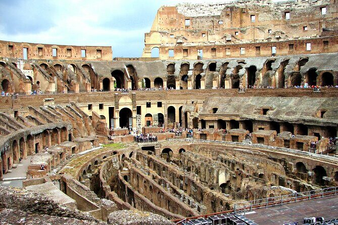 Imperial Rome Including Colosseum with Roman Forum and Palatine Hill Tour - Stop 1: Colosseum skip-the-line and the Vespasian–Titus story