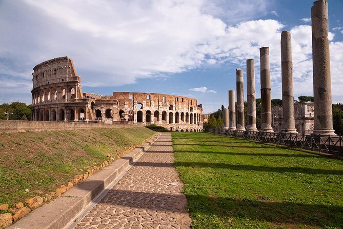 Private Colosseum Roman Forum and Palatine Hill with Pick Up - Roman Forum after Constantine: politics, law, and everyday Rome