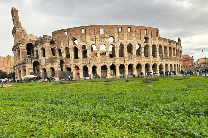 Private Full Guided Tour of Colosseum Roman Forum & Palatine Hill - Palatine Hill: Imperial Palaces and Views Without the Wandering