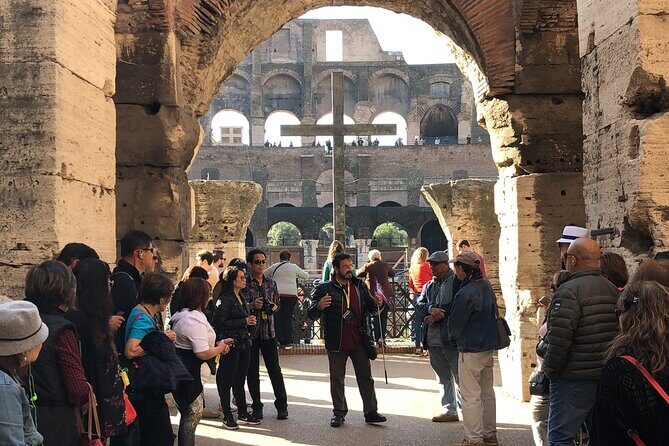 Private Tour of Colosseum, Forum, Palatine Hill and arena floor - Three Icons of Ancient Rome in One 3-Hour Loop
