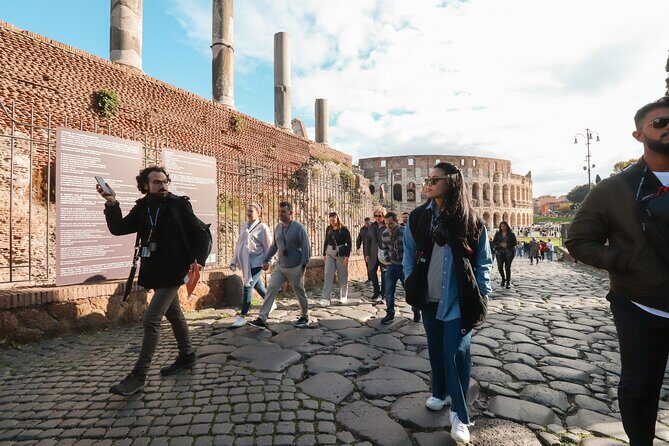Roma: Colosseum, Forum, and Palatine Hill Local Guided Tour - Quick, real-world highlights to know before you go