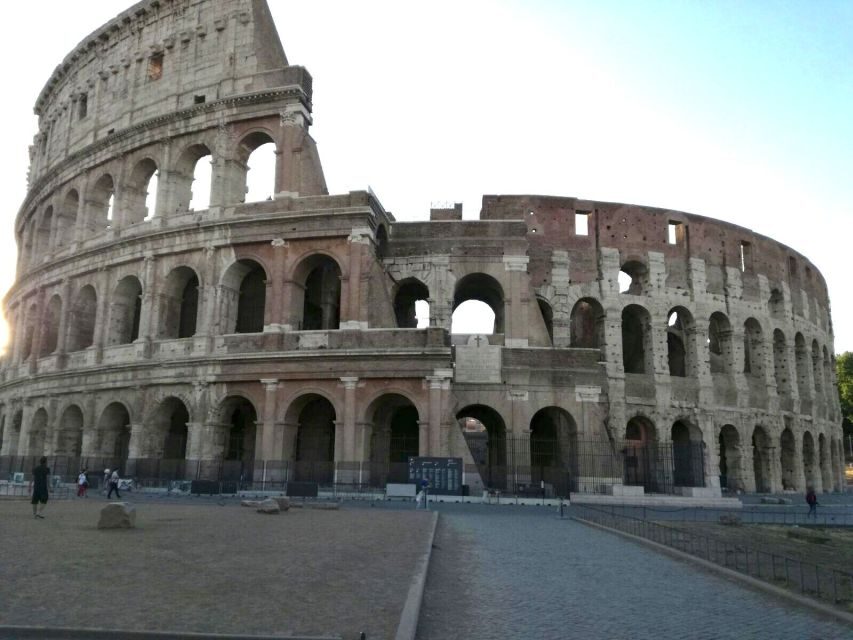 Rome: Colosseum and Palatine Hill Guided Walking Tour - Meet at Ludus Magnus: the smart way to start at street level