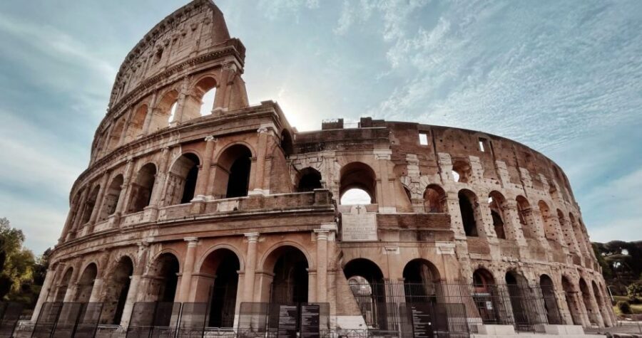 Rome: Colosseum Arena Floor, Roman Forum & Palatine 10 pax - Entering the Roman Forum: Where Daily Life and Power Collide