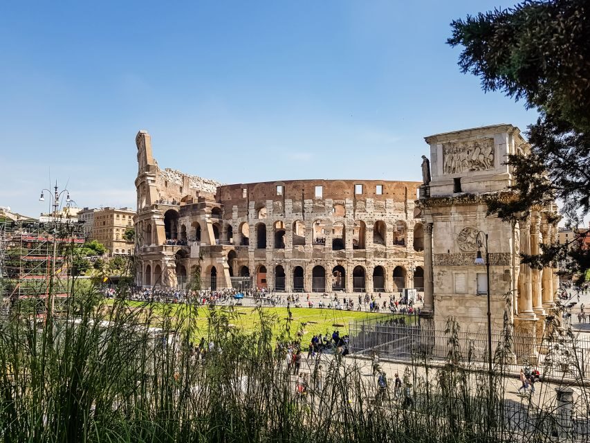 Rome: Colosseum Arena, Palatine Hill & Forum Guided Tour - Inside the Colosseum: Gladiator’s Gate and restricted-area access