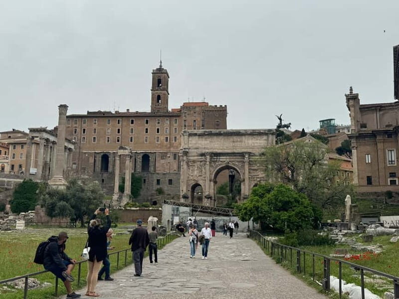 Rome: Colosseum, Forum and Palatine Hill - Palatine Hill: Birthplace Legends and Imperial Palaces Over City Views