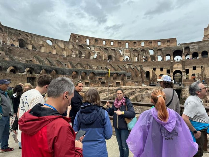 Rome: Colosseum, Forum and Palatine Hill - Headsets, Language Options, and How the Guide Makes It Click