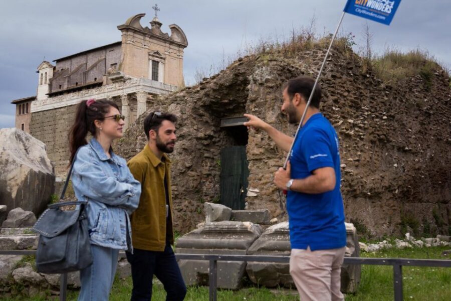 Rome: Colosseum, Forum and Palatine Hill Private Guided Tour - Palatine Hill: The Legend of Romulus and Emperors’ Ruins