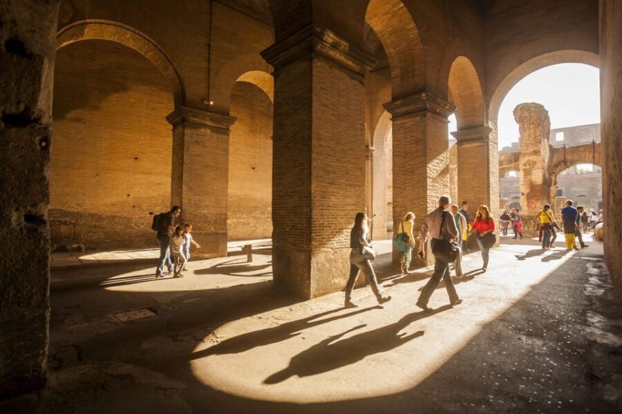 Rome: Colosseum, Forum, Palatine Hill Entry & Audioguide App - Palatine Hill: Panoramas and the Sense of Power
