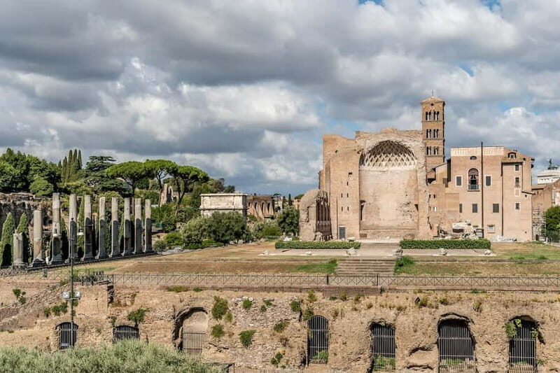 Rome: Colosseum & Forum Small Group Tour with Palatine Hill - Skip-the-line at the Colosseum: what you gain in real time