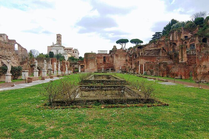 Rome: Colosseum Guided Tour with Roman Forum and Palatine hill - Roman Forum ruins with guided context and self-paced freedom