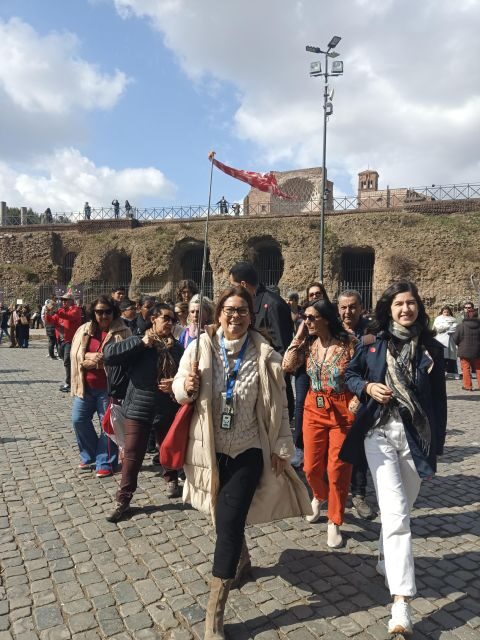Rome: Colosseum, Palatine Hill, & Roman Forum Walking Tour - Ticket Value and Timing: Why This 2–2.5 Hour Loop Works