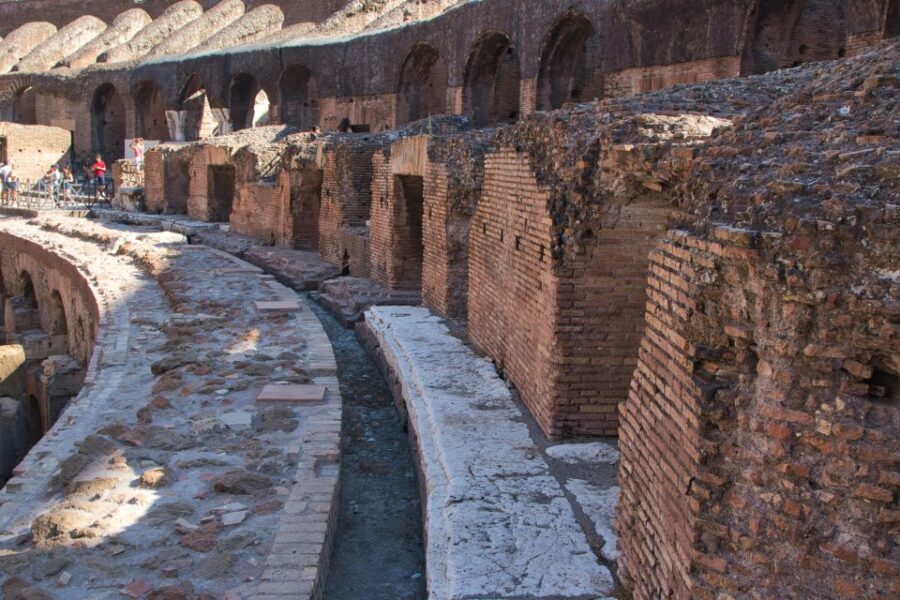 Rome: Colosseum, Roman Forum, and Palatine Hill Ancient Tour - Palatine Hill imperial palaces: the Rome-from-above moment