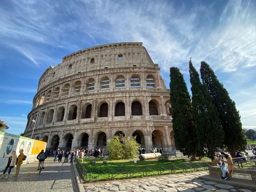 Rome: Colosseum, Roman Forum, and Palatine Hill Ancient Tour - What you’re really paying for: $42 value for a time-and-context win