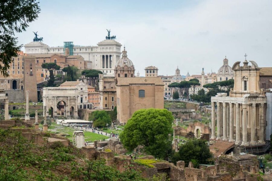 Rome: Colosseum, Roman Forum and Palatine Hill Group Tour - Guided tour vs self audio-guided: choose your pace