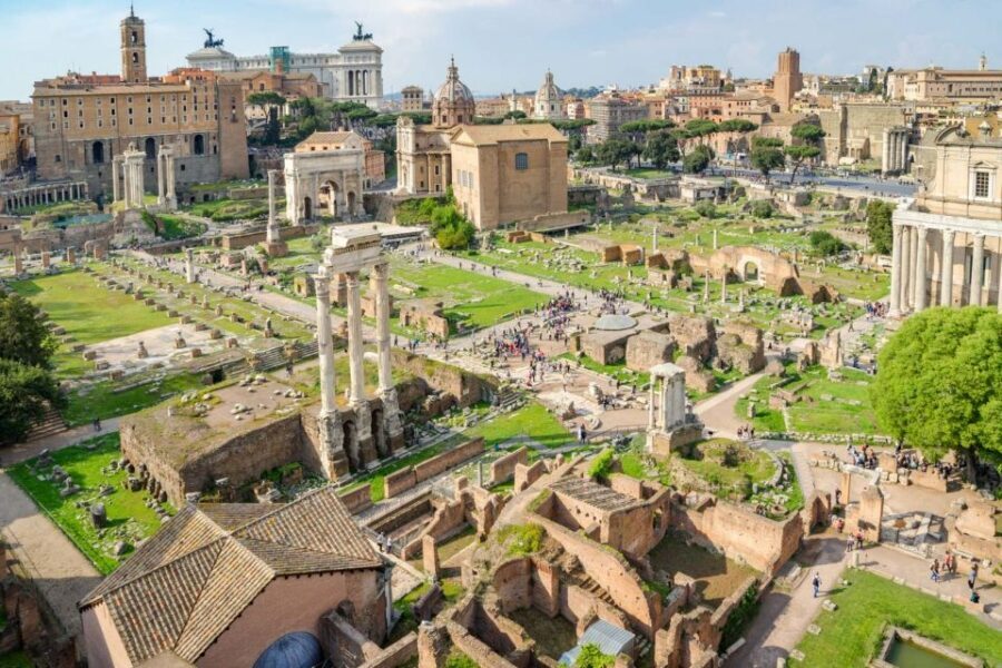 Rome: Colosseum, Roman Forum and Palatine Hill Group Tour - The Roman Forum walk: from Senate power to sacred ruins