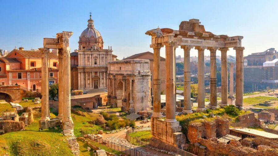 Rome: Colosseum, Roman Forum and Palatine Hill Guided Tour - Guides make or break the experience