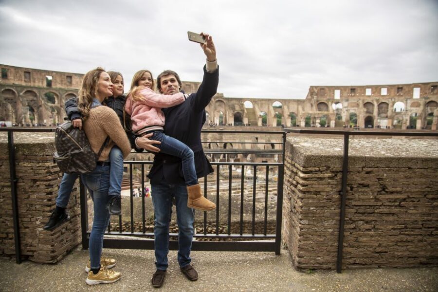 Rome: Colosseum, Roman Forum and Palatine Hill Tour for Kids - What to Expect Day-of: Walking, Timing, and Staying Comfortable