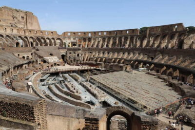 Rome: Colosseum & Roman Forum Guided Tour - Roman Forum: stepping into the space where Rome politics once ran