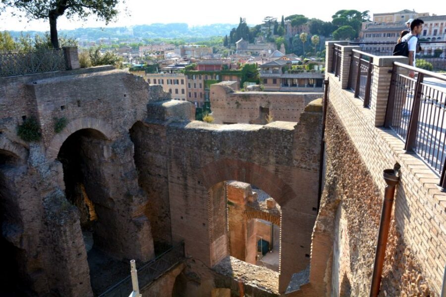 Rome: Colosseum & Roman Forum Guided Tour - Palatine Hill and the Imperial Forums: the founding legends and elite homes