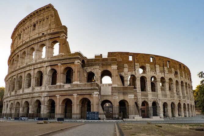 Rome Colosseum, Roman Forum & Palatine Hill Audio Tour - Palatine Hill: imperial palaces, Romulus and Remus, and photo viewpoints