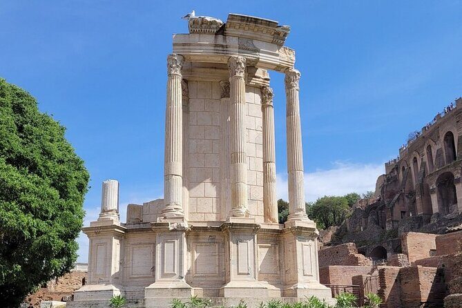 Rome: Colosseum, Roman Forum & Palatine Hill Visit + Audio Guide - Audio guide reality: app-only for the Colosseum