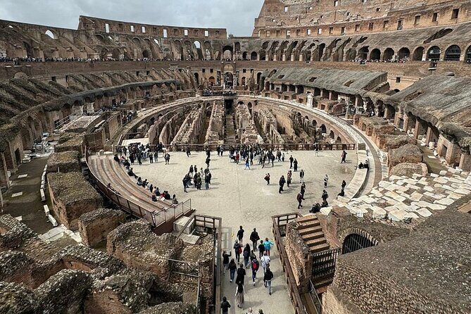 Rome: Colosseum, Roman Forum & Palatine Hill Visit + Audio Guide - Entering the Colosseum with a timed slot (and real security)