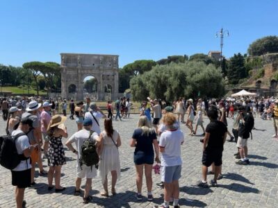 Rome: Colosseum, Roman Forum & Trajan's Market Exterior Tour - Outside the Colosseum: Reading Architecture Like a Pro
