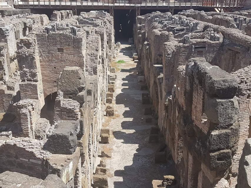 Rome: Explore the Colosseum and Roman Forum, Half-Day Tour - Piazza Venezia Sight: A Modern Marker With a Real Purpose