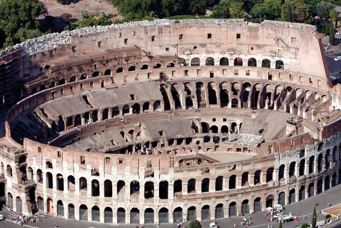 Rome: Guided Group Tour of Colosseum, Roman Forum & Palatine Hill - Meeting point, security, and the 20-minute rule