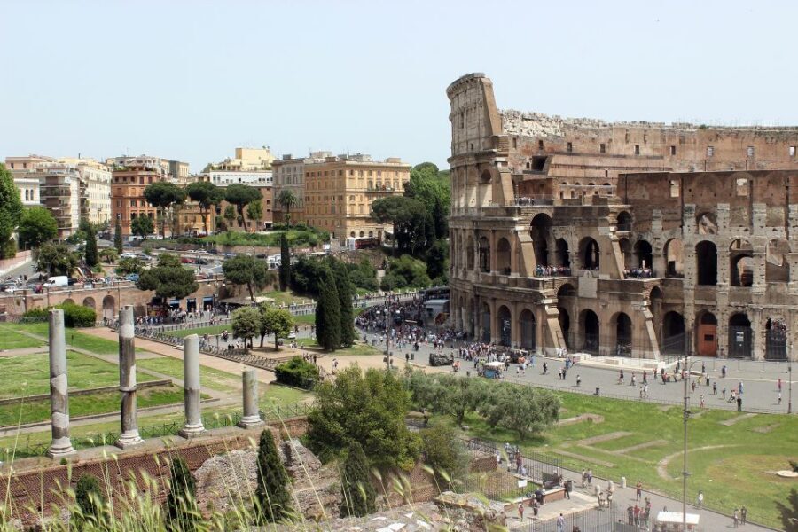 Rome: Hop-On Hop-Off Bus, Roman Forum & Colosseum Tour - Hop-On Hop-Off After the Big Sites: Turning One Day Into Two