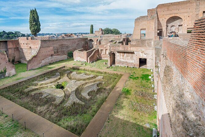 Self-Guided Audio Tour - The gods of the Palatine - Palace of Domitian (Domus Flavia): power you can picture