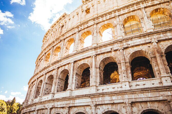 Semi-Private First Entry Colosseum Arena & Roman Forum - Arriving at the Colosseum: where to meet and what to watch for